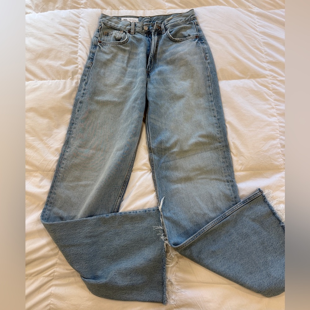 Zara Women's Sky Blue High Rise Jeans